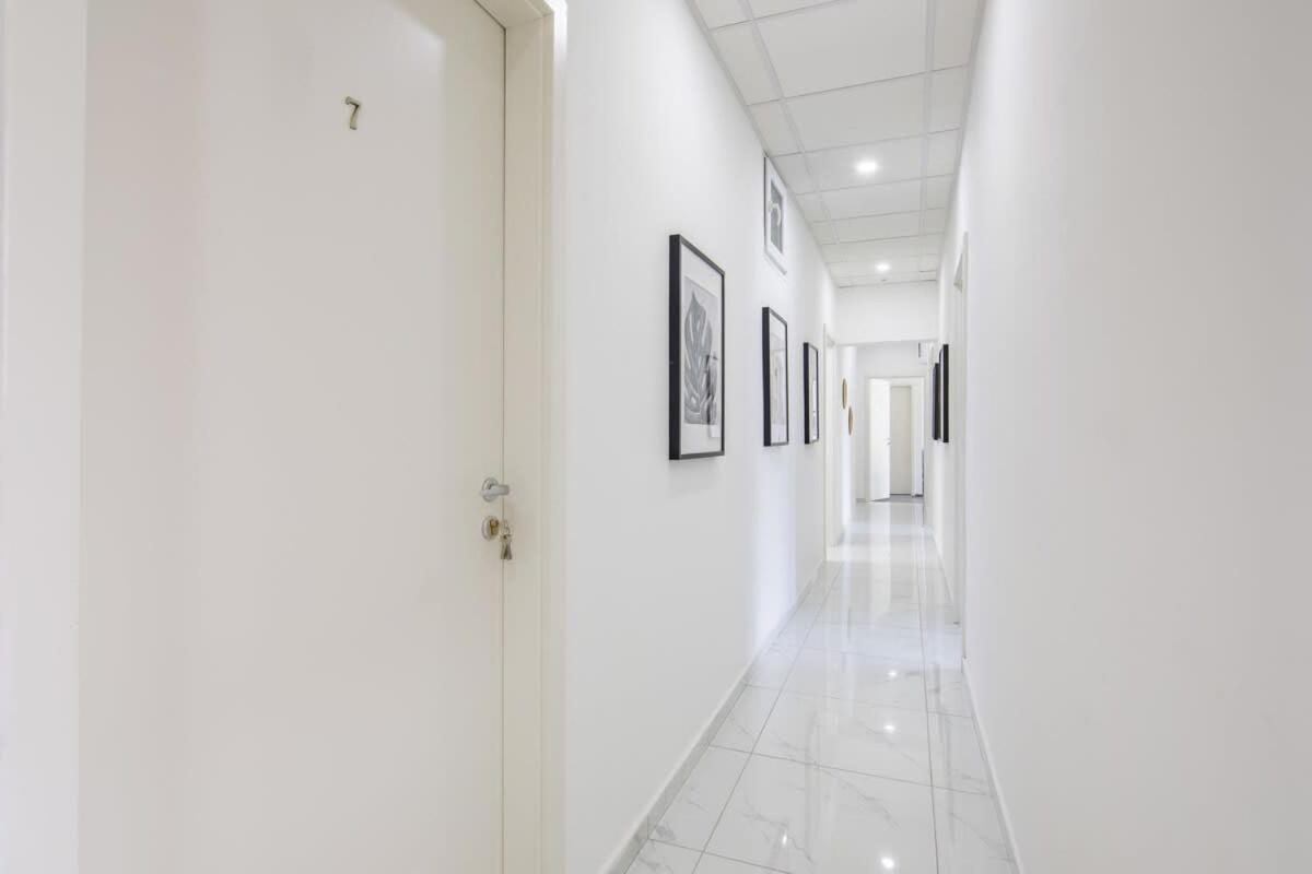 Ultra Central Mini Studio Budapest Extérieur photo