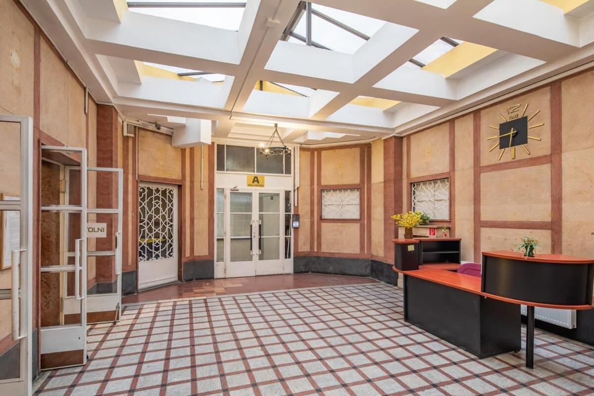 Ultra Central Mini Studio Budapest Extérieur photo